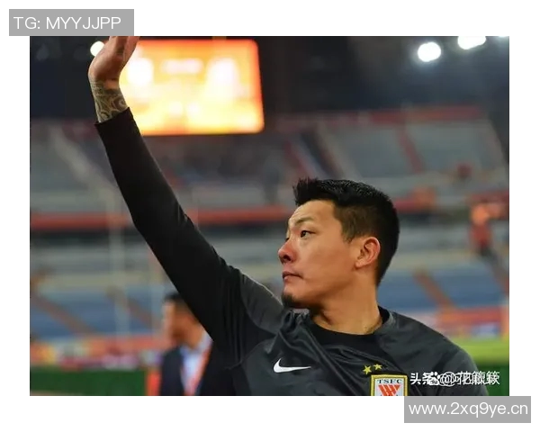 中超冠军荣耀之路:揭开顶级联赛背后的成长与挑战 中超冠军荣耀之路:揭开顶级联赛背后的成长与挑战